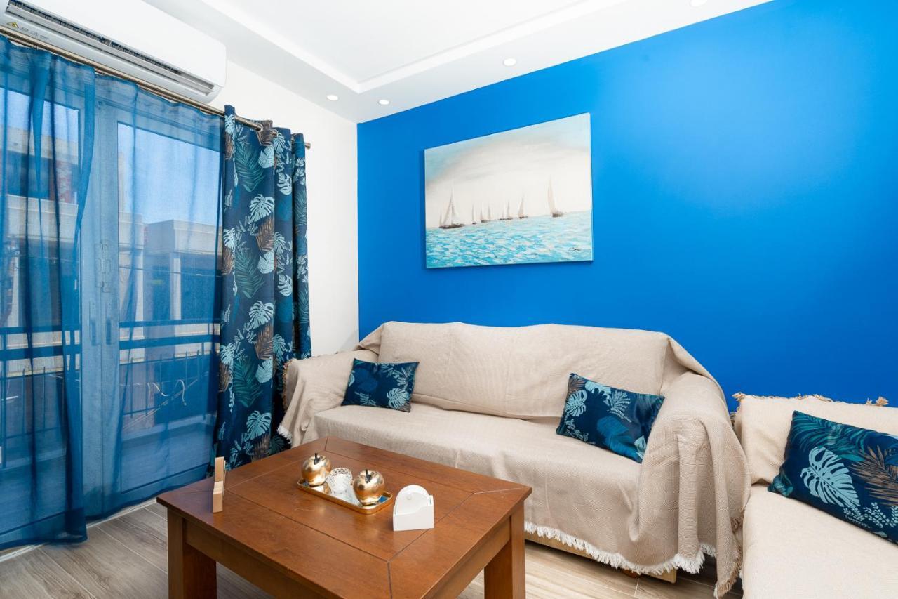 Apartment Artemis Bay Near Sea And Airport